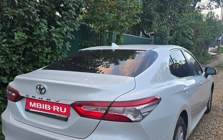 Toyota Camry, 2019 год, 2 150 000 рублей, 2 фотография