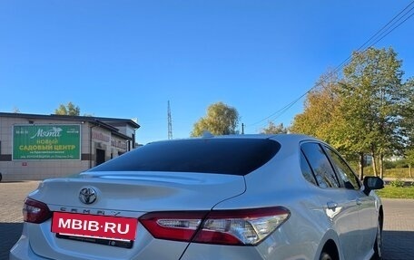 Toyota Camry, 2019 год, 2 150 000 рублей, 8 фотография