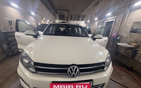 Volkswagen Touareg III, 2011 год, 1 950 000 рублей, 16 фотография