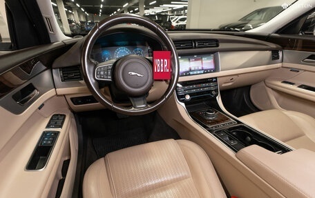 Jaguar XF II, 2016 год, 2 540 000 рублей, 7 фотография