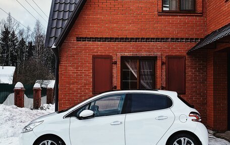 Peugeot 208 II, 2013 год, 775 000 рублей, 2 фотография