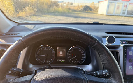 Toyota RAV4, 2018 год, 2 700 000 рублей, 9 фотография