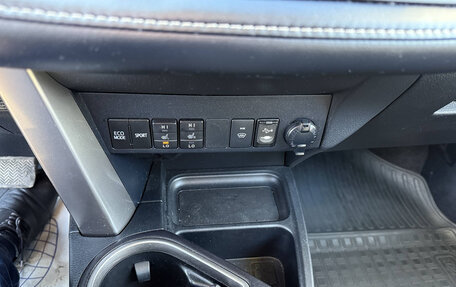 Toyota RAV4, 2018 год, 2 700 000 рублей, 17 фотография