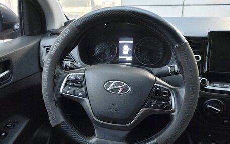 Hyundai Solaris II рестайлинг, 2021 год, 1 688 000 рублей, 8 фотография