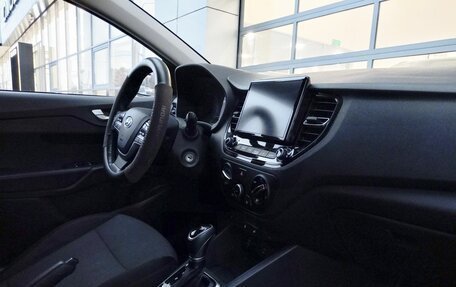 Hyundai Solaris II рестайлинг, 2021 год, 1 688 000 рублей, 6 фотография