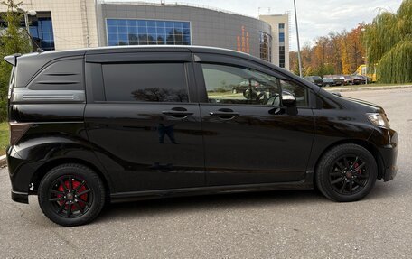 Honda Freed I, 2013 год, 1 295 000 рублей, 4 фотография