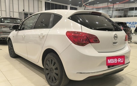 Opel Astra J, 2013 год, 650 000 рублей, 8 фотография
