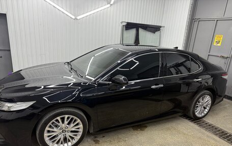 Toyota Camry, 2019 год, 2 800 000 рублей, 2 фотография