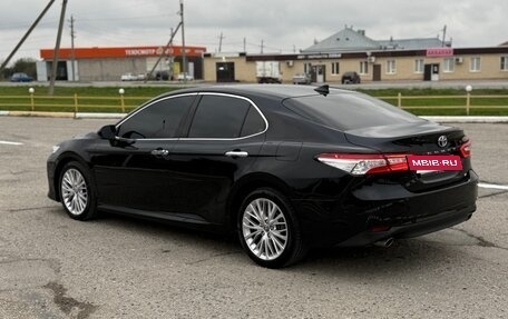 Toyota Camry, 2019 год, 2 800 000 рублей, 17 фотография
