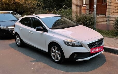 Volvo V40 Cross Country I, 2013 год, 1 450 000 рублей, 3 фотография