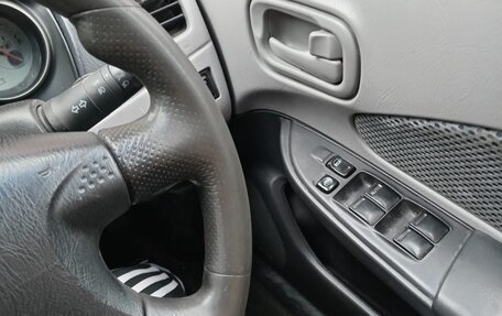 Nissan Wingroad III, 2001 год, 350 000 рублей, 8 фотография