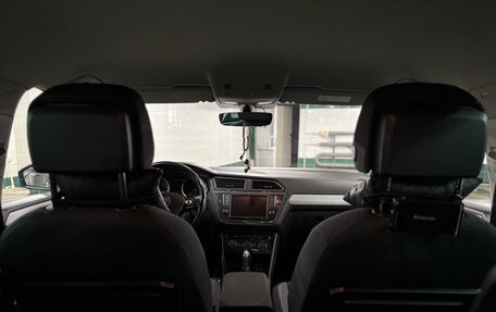 Volkswagen Tiguan II, 2017 год, 2 550 000 рублей, 11 фотография