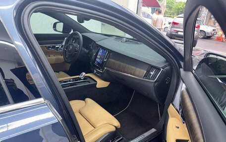 Volvo S90 II рестайлинг, 2022 год, 3 150 000 рублей, 10 фотография