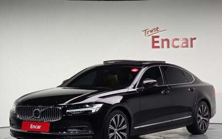 Volvo S90 II рестайлинг, 2022 год, 3 400 000 рублей, 1 фотография