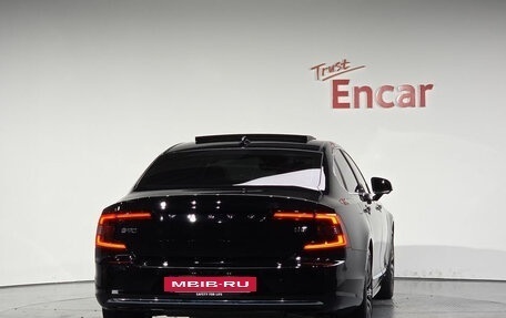 Volvo S90 II рестайлинг, 2022 год, 3 400 000 рублей, 4 фотография