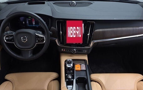 Volvo S90 II рестайлинг, 2022 год, 3 400 000 рублей, 7 фотография