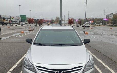 Hyundai Solaris II рестайлинг, 2016 год, 955 000 рублей, 1 фотография