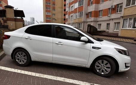 KIA Rio III рестайлинг, 2013 год, 730 000 рублей, 5 фотография