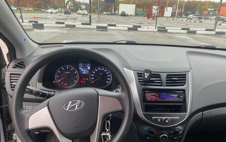 Hyundai Solaris II рестайлинг, 2016 год, 955 000 рублей, 4 фотография