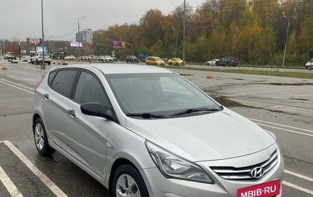 Hyundai Solaris II рестайлинг, 2016 год, 955 000 рублей, 2 фотография