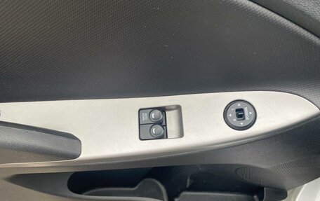 Hyundai Solaris II рестайлинг, 2016 год, 955 000 рублей, 10 фотография