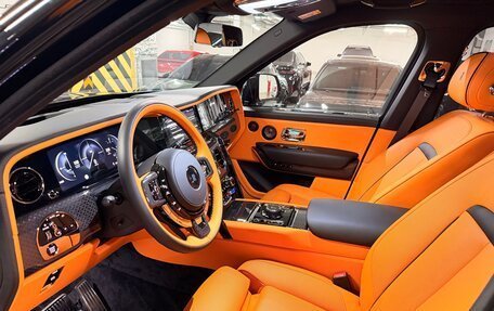 Rolls-Royce Cullinan, 2025 год, 75 800 000 рублей, 8 фотография