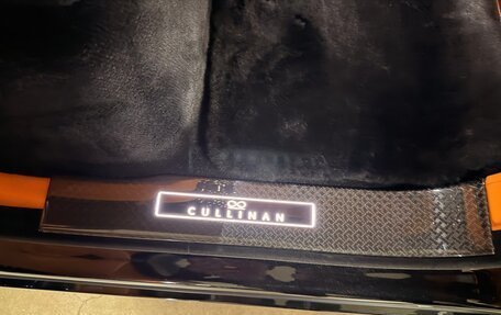 Rolls-Royce Cullinan, 2025 год, 75 800 000 рублей, 18 фотография