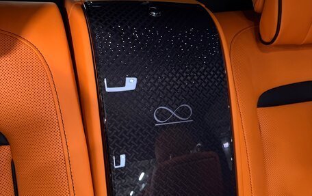 Rolls-Royce Cullinan, 2025 год, 75 800 000 рублей, 13 фотография