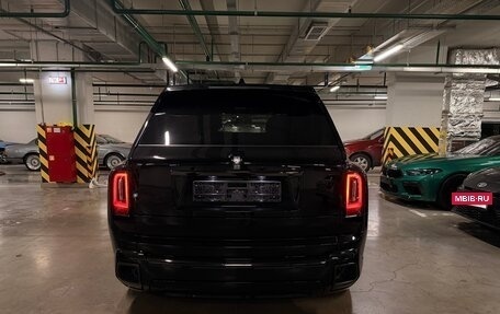 Rolls-Royce Cullinan, 2025 год, 75 800 000 рублей, 20 фотография