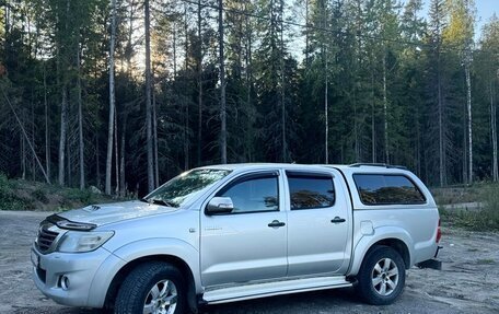 Toyota Hilux VII, 2013 год, 1 590 000 рублей, 2 фотография
