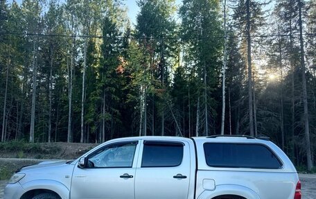 Toyota Hilux VII, 2013 год, 1 590 000 рублей, 3 фотография