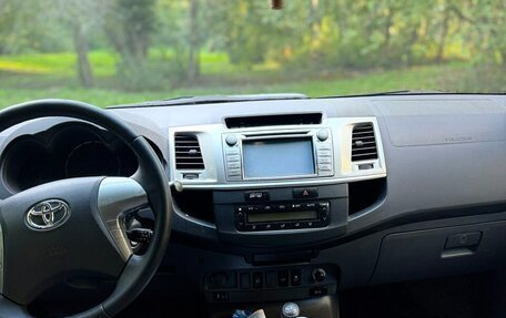 Toyota Hilux VII, 2013 год, 1 590 000 рублей, 9 фотография