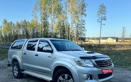 Toyota Hilux VII, 2013 год, 1 590 000 рублей, 6 фотография