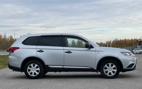 Mitsubishi Outlander III рестайлинг 3, 2020 год, 1 977 000 рублей, 20 фотография