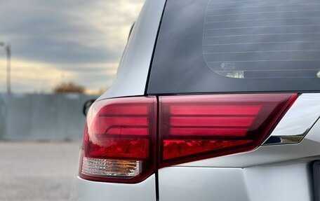 Mitsubishi Outlander III рестайлинг 3, 2020 год, 1 977 000 рублей, 22 фотография