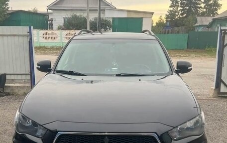 Mitsubishi Outlander III рестайлинг 3, 2011 год, 1 250 000 рублей, 1 фотография