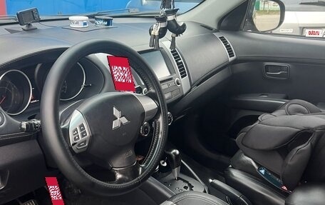 Mitsubishi Outlander III рестайлинг 3, 2011 год, 1 250 000 рублей, 5 фотография