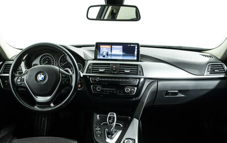 BMW 3 серия, 2018 год, 2 349 898 рублей, 13 фотография