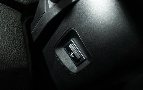 BMW 3 серия, 2018 год, 2 349 898 рублей, 17 фотография