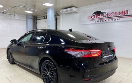 Toyota Camry, 2019 год, 2 950 000 рублей, 10 фотография