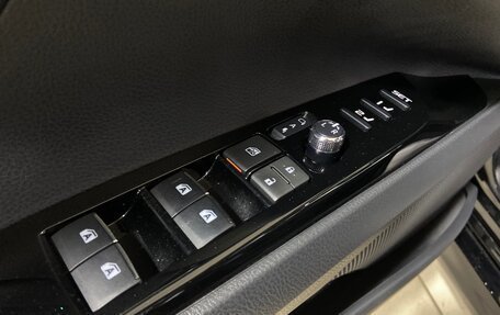 Toyota Camry, 2019 год, 2 950 000 рублей, 13 фотография