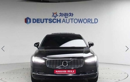 Volvo S90 II рестайлинг, 2022 год, 3 320 000 рублей, 1 фотография