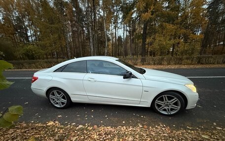 Mercedes-Benz E-Класс, 2011 год, 1 600 000 рублей, 3 фотография