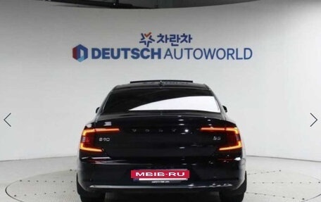 Volvo S90 II рестайлинг, 2022 год, 3 320 000 рублей, 3 фотография