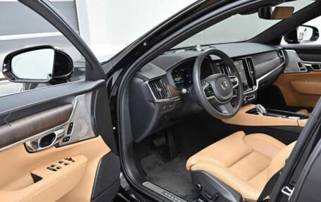Volvo S90 II рестайлинг, 2022 год, 3 320 000 рублей, 12 фотография