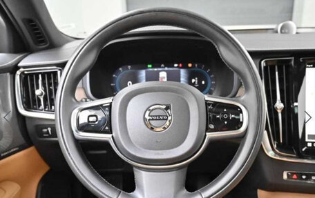 Volvo S90 II рестайлинг, 2022 год, 3 320 000 рублей, 14 фотография