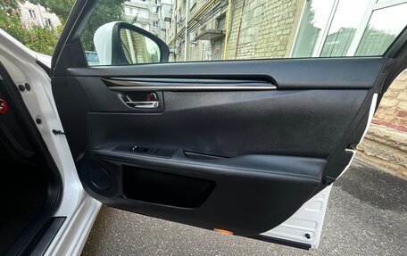 Lexus ES VII, 2015 год, 2 200 000 рублей, 18 фотография