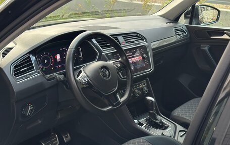 Volkswagen Tiguan II, 2019 год, 2 100 000 рублей, 9 фотография