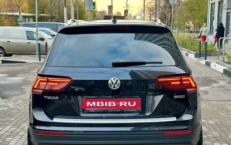 Volkswagen Tiguan II, 2019 год, 2 100 000 рублей, 5 фотография