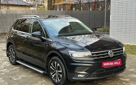Volkswagen Tiguan II, 2019 год, 2 100 000 рублей, 3 фотография